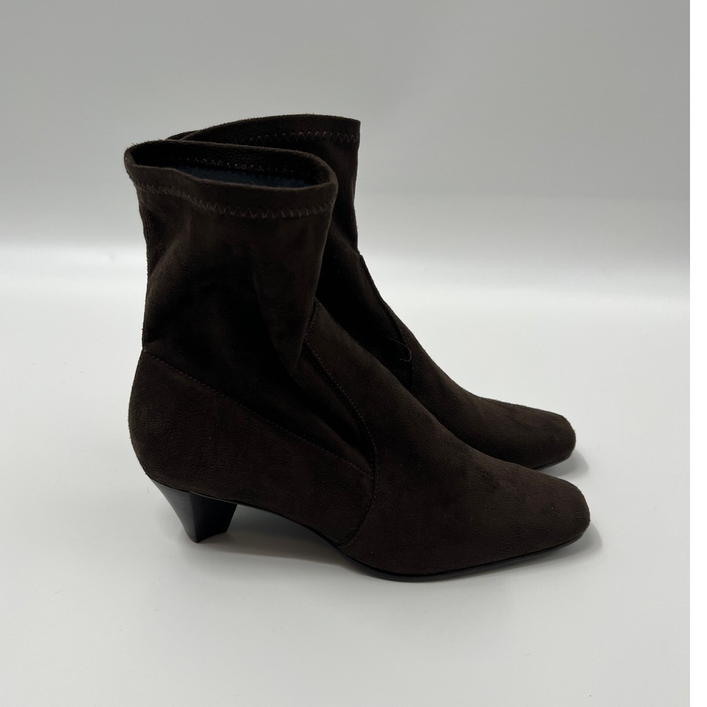 Donald J Pliner Sophia Sock Bootie Women 6.5M Brown Excellent Suede Kitten Heel